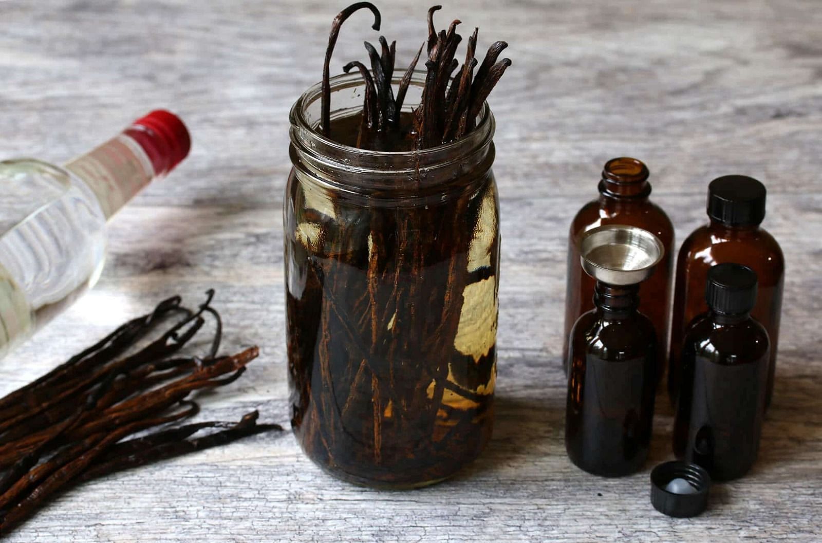 Vanilla-Extract (Image via Getty Images)